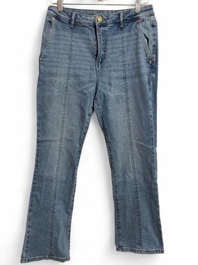 High-Rise Straight Leg Jeans in Medium Wash